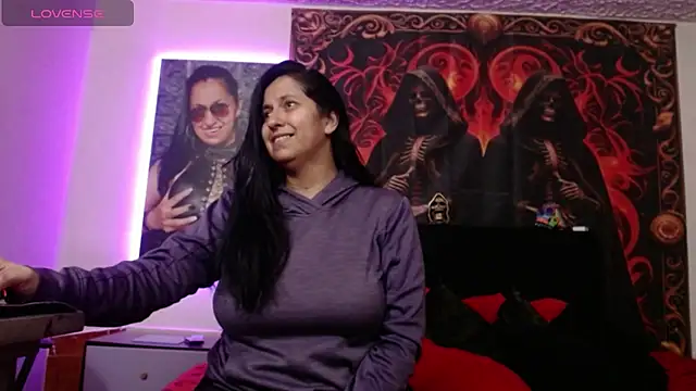 Snapshot of holydeath_1 chatting on 08.02.26 holydeath 1 online show from 08.02.26