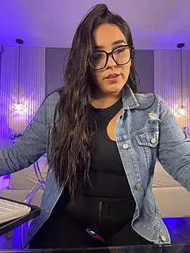 KatlynRous online show from 06.20.26