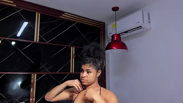 HannyThompson online show from 11.09.25