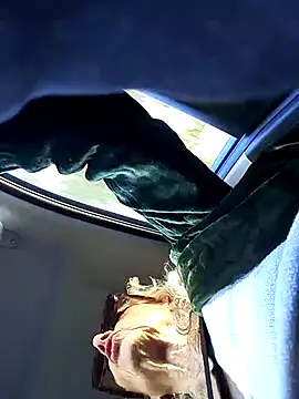 Snapshot of clarabell4 chatting on 11.12.25 clarabell4 online show from 11.12.25