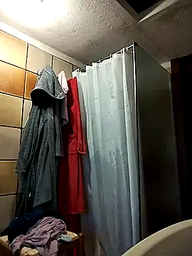 Snapshot of clarabell4 chatting on 11.17.25 clarabell4 online show from 11.17.25