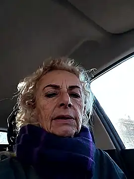 Snapshot of clarabell4 chatting on 01.12.26 clarabell4 online show from 01.12.26