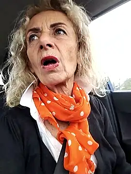 Snapshot of clarabell4 chatting on 01.15.26 clarabell4 online show from 01.15.26