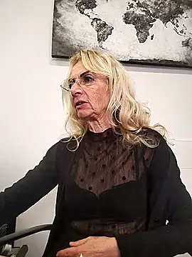 Snapshot of clarabell4 chatting on 02.13.26 clarabell4 online show from 02.13.26