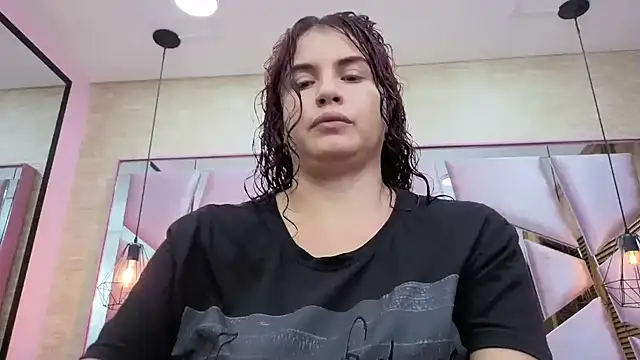 ThaliaCross online show from 04.22.26