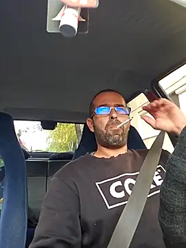 Thomas043 online show from 10.22.25