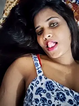 Snapshot of cute_radhikaa chatting on 04.14.26 cute radhikaa online show from 04.14.26