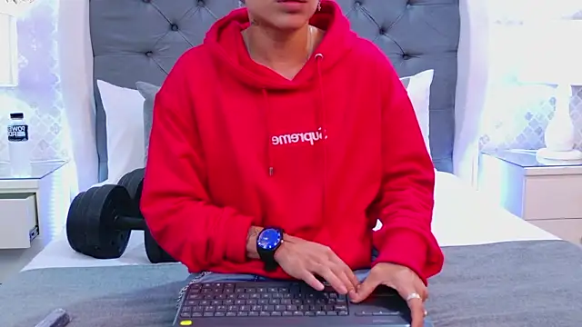 Snapshot of ZoeKrug chatting on 01.16.26 ZoeKrug online show from 01.16.26