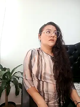 Snapshot of doublefun24 chatting on 11.04.25 doublefun24 online show from 11.04.25