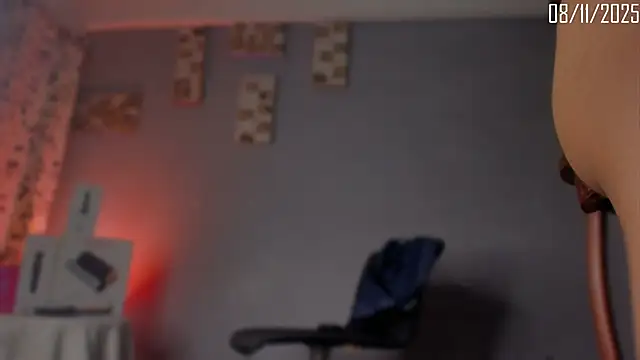 Chloe cooperr online show from 11.09.25