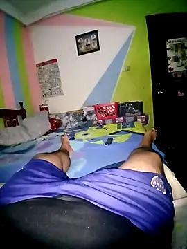 JesVel online show from 10.04.25