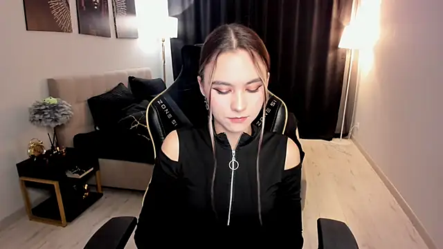 Snapshot of EllaCurtis chatting on 02.16.26 EllaCurtis online show from 02.16.26