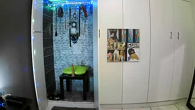 Snapshot of BaDSubMiss chatting on 09.27.25 BaDSubMiss online show from 09.27.25