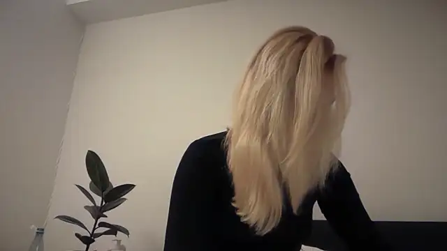 Snapshot of Kitty_Swetty chatting on 03.13.26 Kitty Swetty online show from 03.13.26