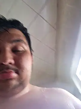 Snapshot of Batcum129 chatting on 10.16.25 Batcum129 online show from 10.16.25