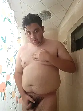 Snapshot of Batcum129 chatting on 11.26.25 Batcum129 online show from 11.26.25