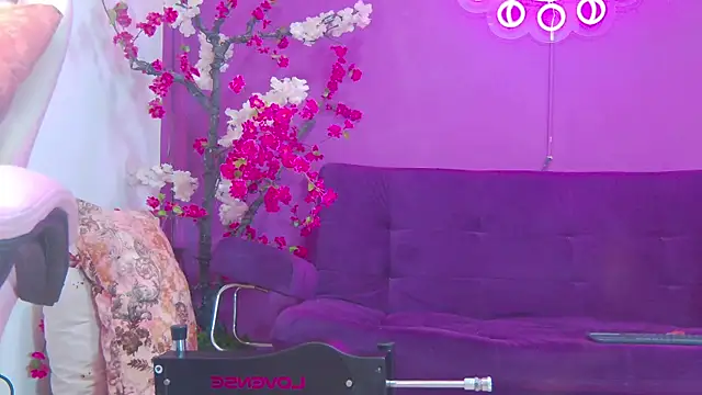 Snapshot of Daliana_Gounbolt chatting on 08.03.26 Daliana Gounbolt online show from 08.03.26