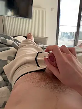 Snapshot of Djibi77 chatting on 01.11.26 Djibi77 online show from 01.11.26