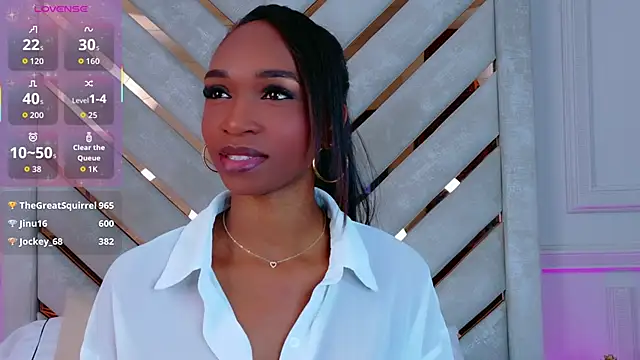 Snapshot of Agatha-Adams chatting on 11.29.25 Agatha-Adams online show from 11.29.25