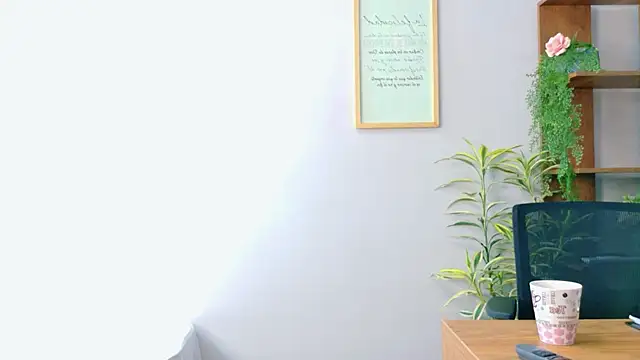 Snapshot of Agatha-Adams chatting on 12.18.25 Agatha-Adams online show from 12.18.25