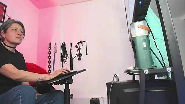 MistressNyx cg online show from 12.13.25