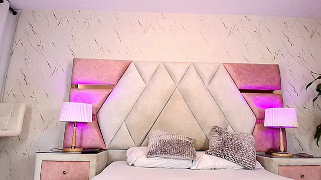 Zoelucas online show from 07.02.26