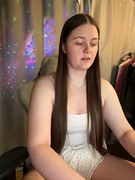 Cuty Kitty online show from 12.03.25