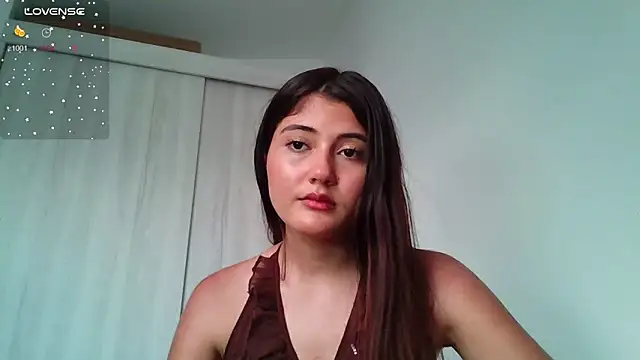 Snapshot of amy_innocent_1 chatting on 06.17.26 amy innocent 1 online show from 06.17.26
