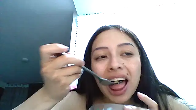 sara gomez1  online show from 05.22.26