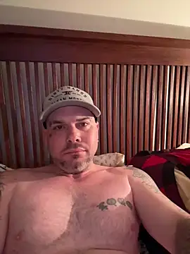 Snapshot of ontarioman401 chatting on 03.08.26 ontarioman401 online show from 03.08.26