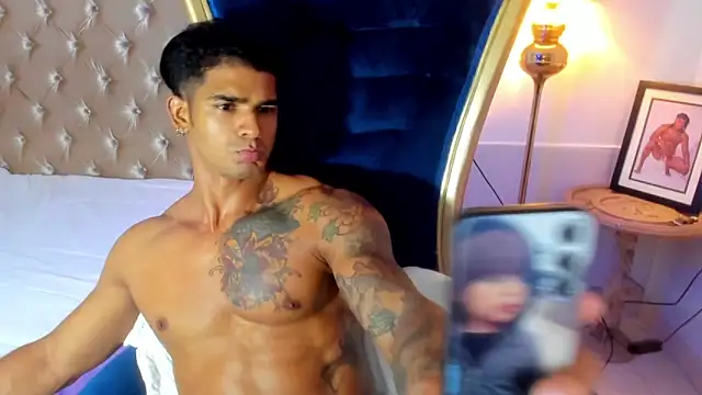 Snapshot of antonio__444 chatting on 10.28.25 antonio 444 online show from 10.28.25