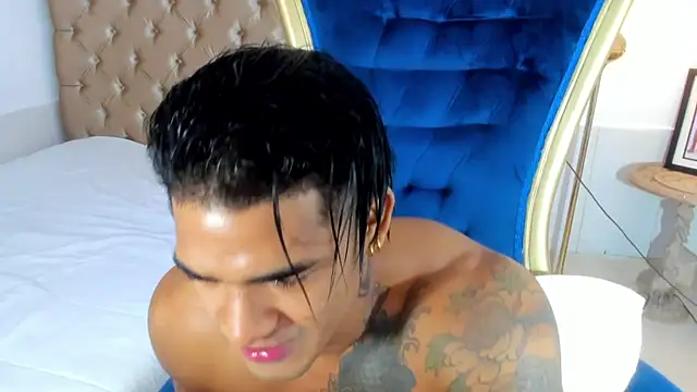 Snapshot of antonio__444 chatting on 11.06.25 antonio 444 online show from 11.06.25