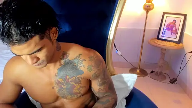 Snapshot of antonio__444 chatting on 11.19.25 antonio 444 online show from 11.19.25