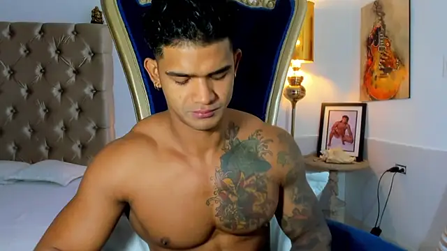 Snapshot of antonio__444 chatting on 12.04.25 antonio 444 online show from 12.04.25