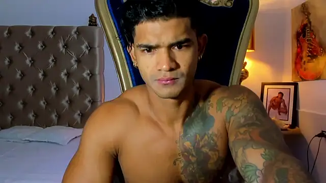 Snapshot of antonio__444 chatting on 12.05.25 antonio 444 online show from 12.05.25