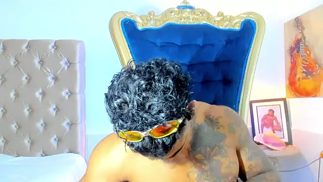 antonio  444 online show from 05.04.26