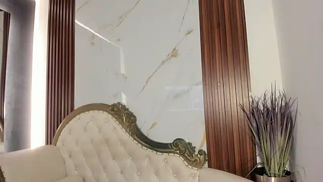 Snapshot of CoralieBronson chatting on 09.17.25 CoralieBronson online show from 09.17.25