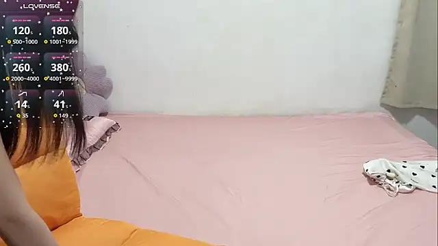 Snapshot of Yingbao-Baby chatting on 10.10.25 Yingbao-Baby online show from 10.10.25