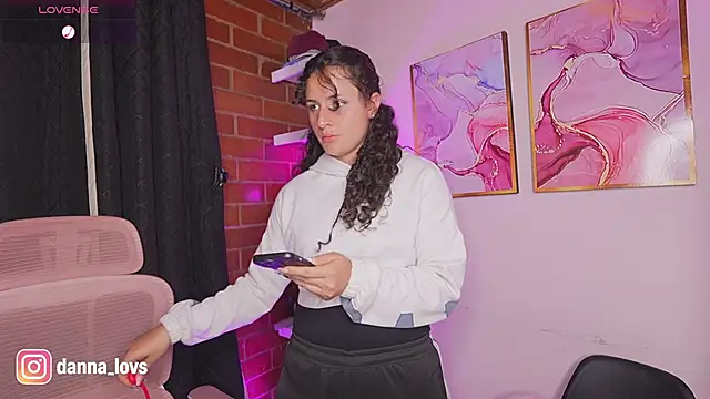 Snapshot of Dannaa_Lovs chatting on 10.30.25 Dannaa Lovs online show from 10.30.25