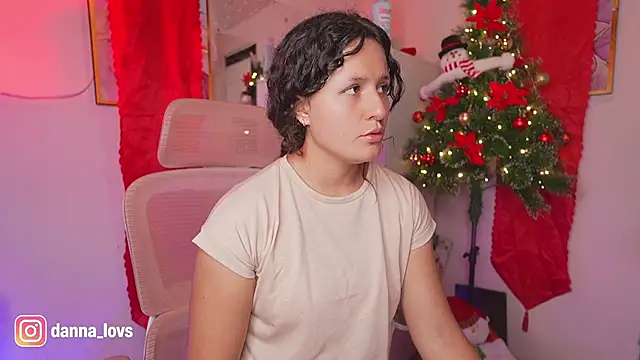 Snapshot of Dannaa_Lovs chatting on 11.26.25 Dannaa Lovs online show from 11.26.25
