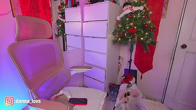 Snapshot of Dannaa_Lovs chatting on 11.29.25 Dannaa Lovs online show from 11.29.25