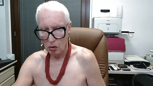 Snapshot of ROBY_SWEETHOT chatting on 09.13.25 ROBY SWEETHOT online show from 09.13.25