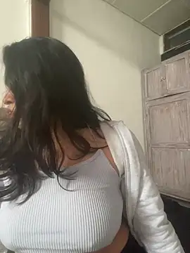 EmilyNoir1 online show from 07.04.26