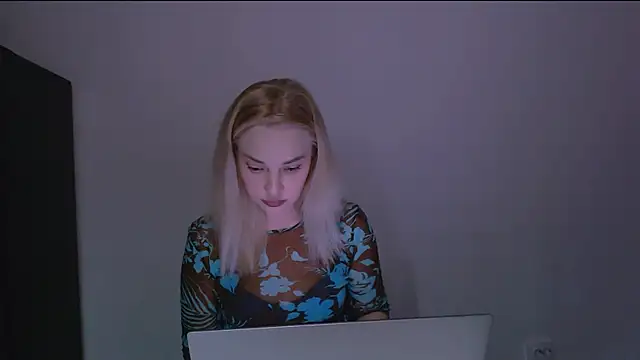 Snapshot of Lia_noo_regrets chatting on 02.10.26 Lia noo regrets online show from 02.10.26