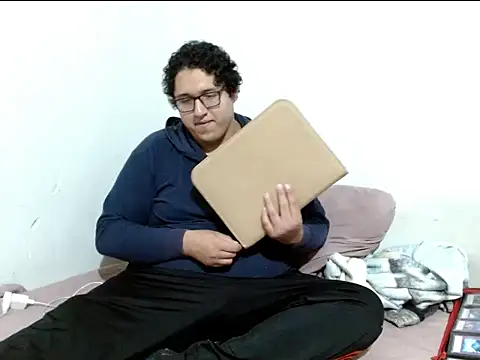 Snapshot of MeisanPaul chatting on 10.07.25 MeisanPaul online show from 10.07.25