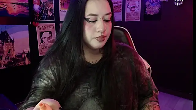 Snapshot of Ravendark_ chatting on 03.25.26 Ravendark online show from 03.25.26