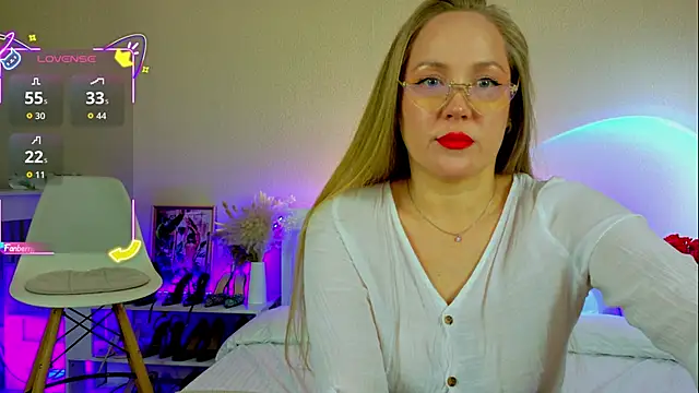 Snapshot of BethSun chatting on 02.05.26 BethSun online show from 02.05.26