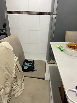 Snapshot of Mirella_Oliveira chatting on 10.23.25 Mirella Oliveira online show from 10.23.25