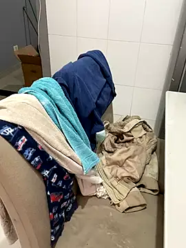 Snapshot of Mirella_Oliveira chatting on 10.28.25 Mirella Oliveira online show from 10.28.25