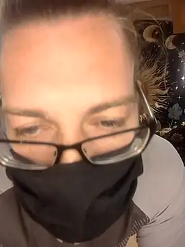 trippy hippies online show from 03.30.26